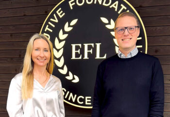 EFL:s vd Malena Carlström tillsammans med Fredrik N G Andersson som är ny styrelseordförande på EFL